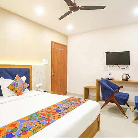 Fabhotel Hari Kunj 900 M From Kashi Vishwanath Temple Βαρανάσι Εξωτερικό φωτογραφία