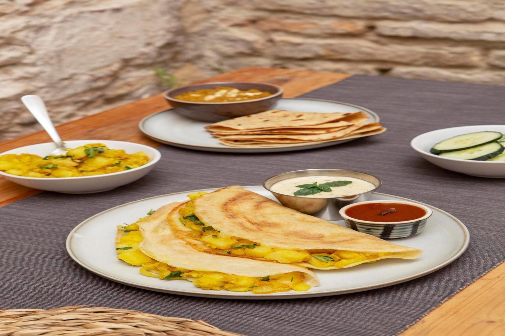 Fabhotel Hari Kunj 900 M From Kashi Vishwanath Temple Βαρανάσι Εξωτερικό φωτογραφία